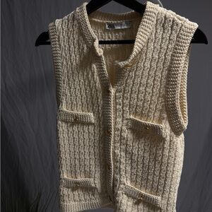 Zara Beige Textured Sleeveless Cardigan